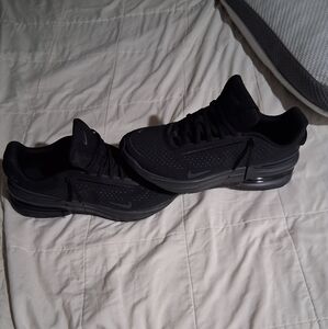 Nike Air Zoom Upturn SC Size 11